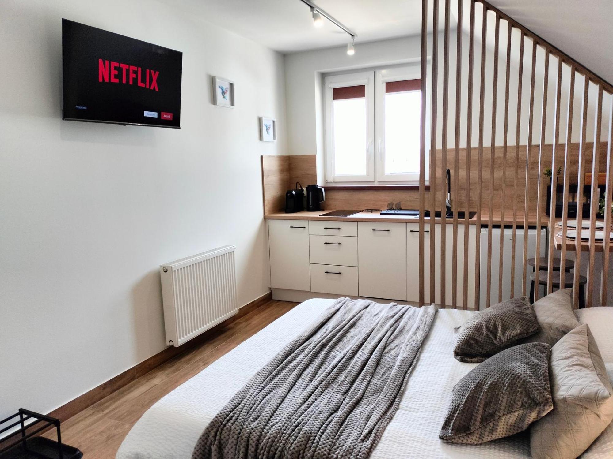 Agroturystyka Jodlowa - Rodzinne Apartamenty W Centrum Gor Swietokrzyskich - Sala Zabaw, Zwierzeta, Bilard Krajno-Zagorze Exteriör bild