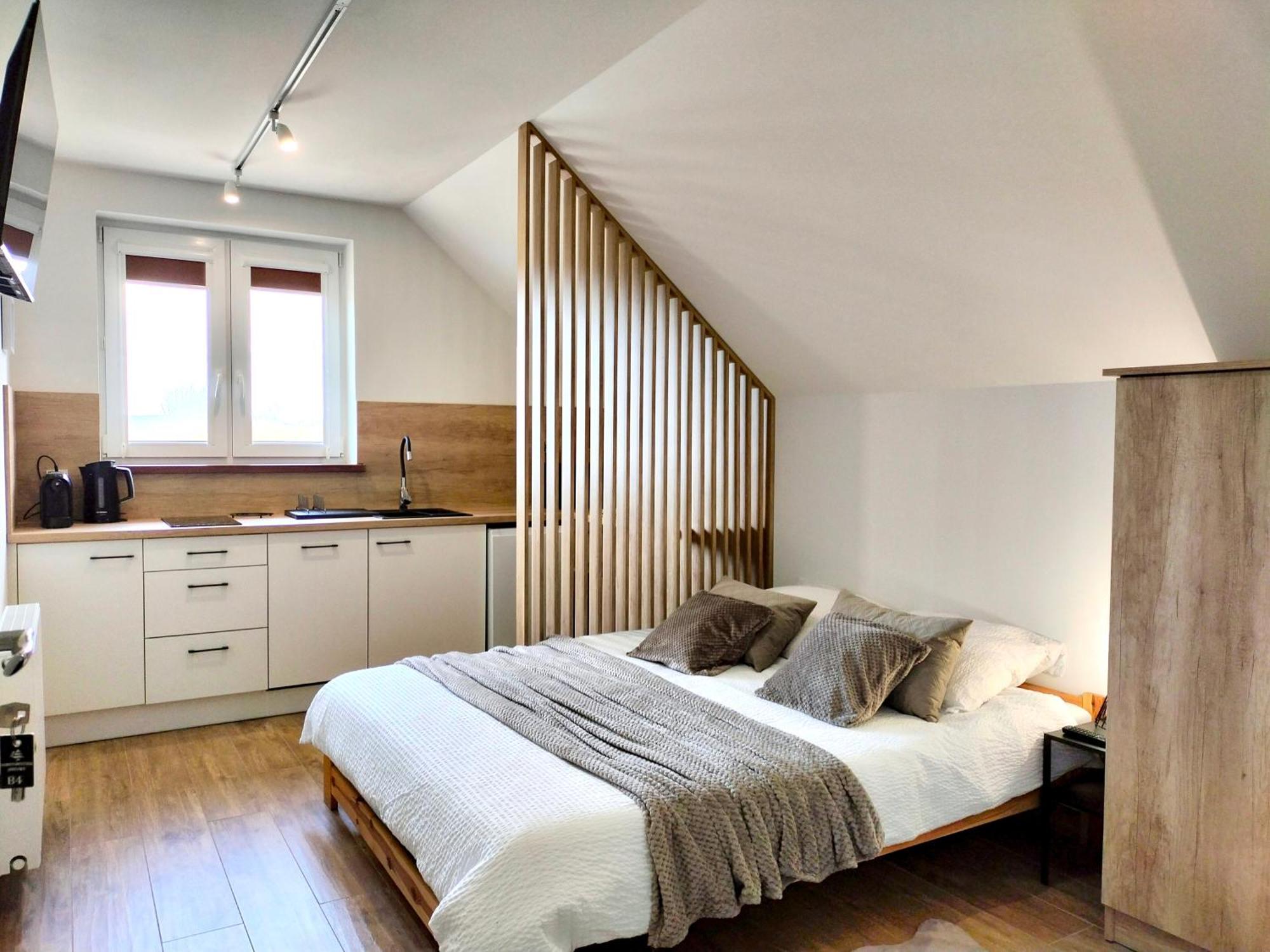 Agroturystyka Jodlowa - Rodzinne Apartamenty W Centrum Gor Swietokrzyskich - Sala Zabaw, Zwierzeta, Bilard Krajno-Zagorze Exteriör bild